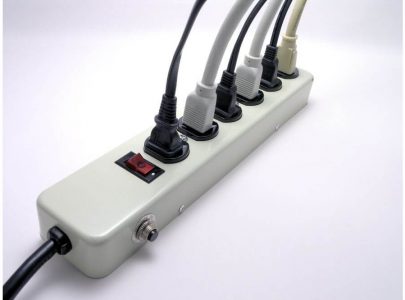 APC Smart Plug Surge Protector Power Strip