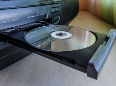 How to Set Up a Blu Ray Player to a Wireless Network