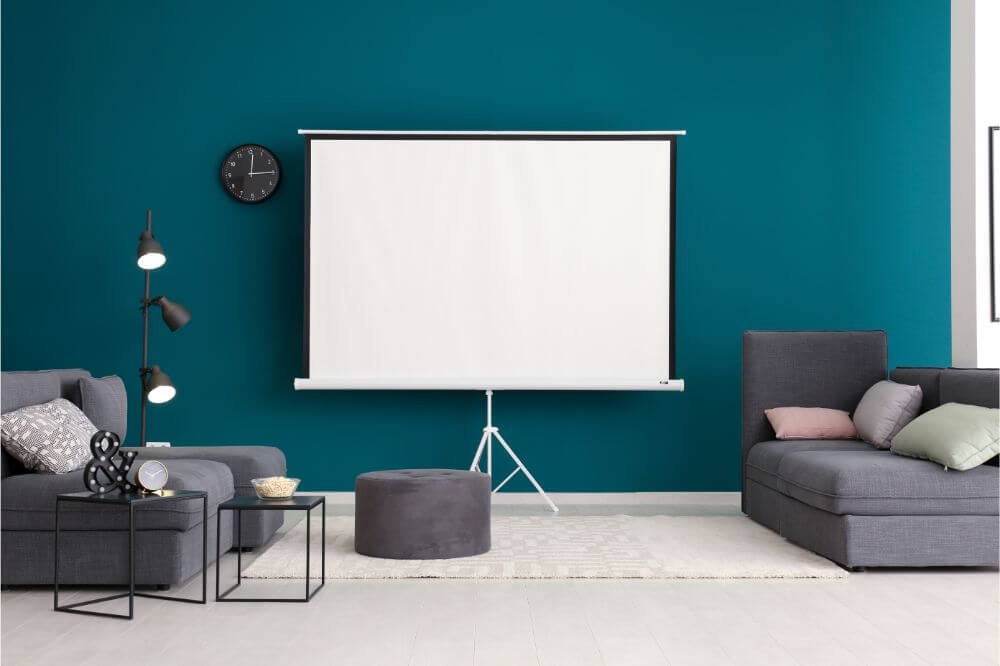 How to Choose a Projector Screen for Home Theater